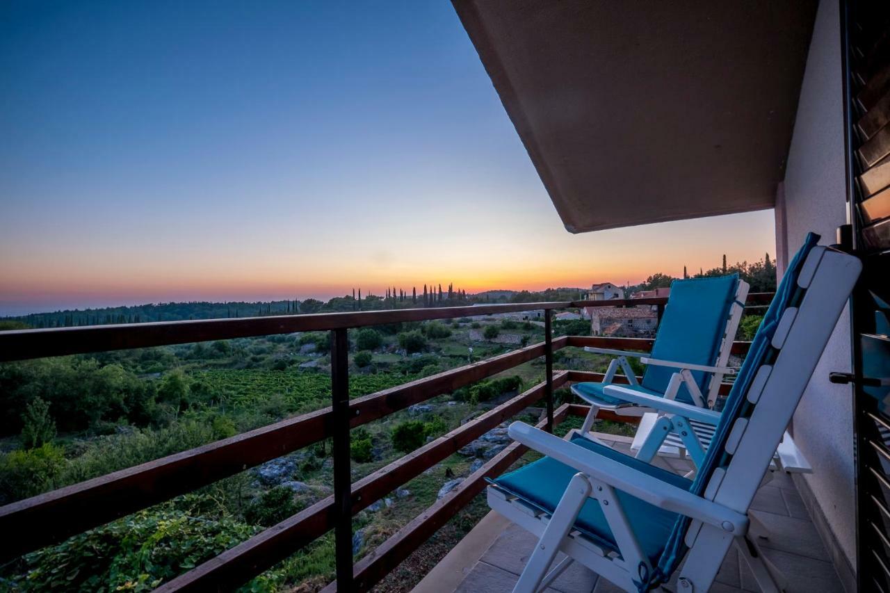 Le Petit Apartment Cilipi Luaran gambar