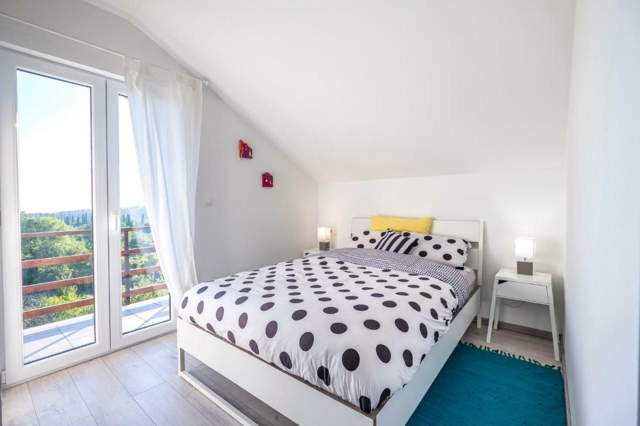Le Petit Apartment Cilipi Luaran gambar